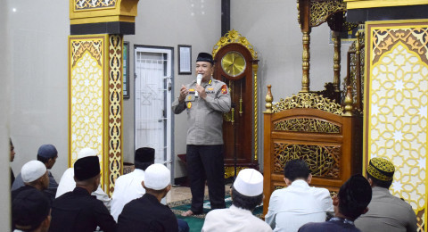 Tarawih Keliling Polda Jambi, Memperkuat Kehadiran Polisi Ditengah Masyarakat.